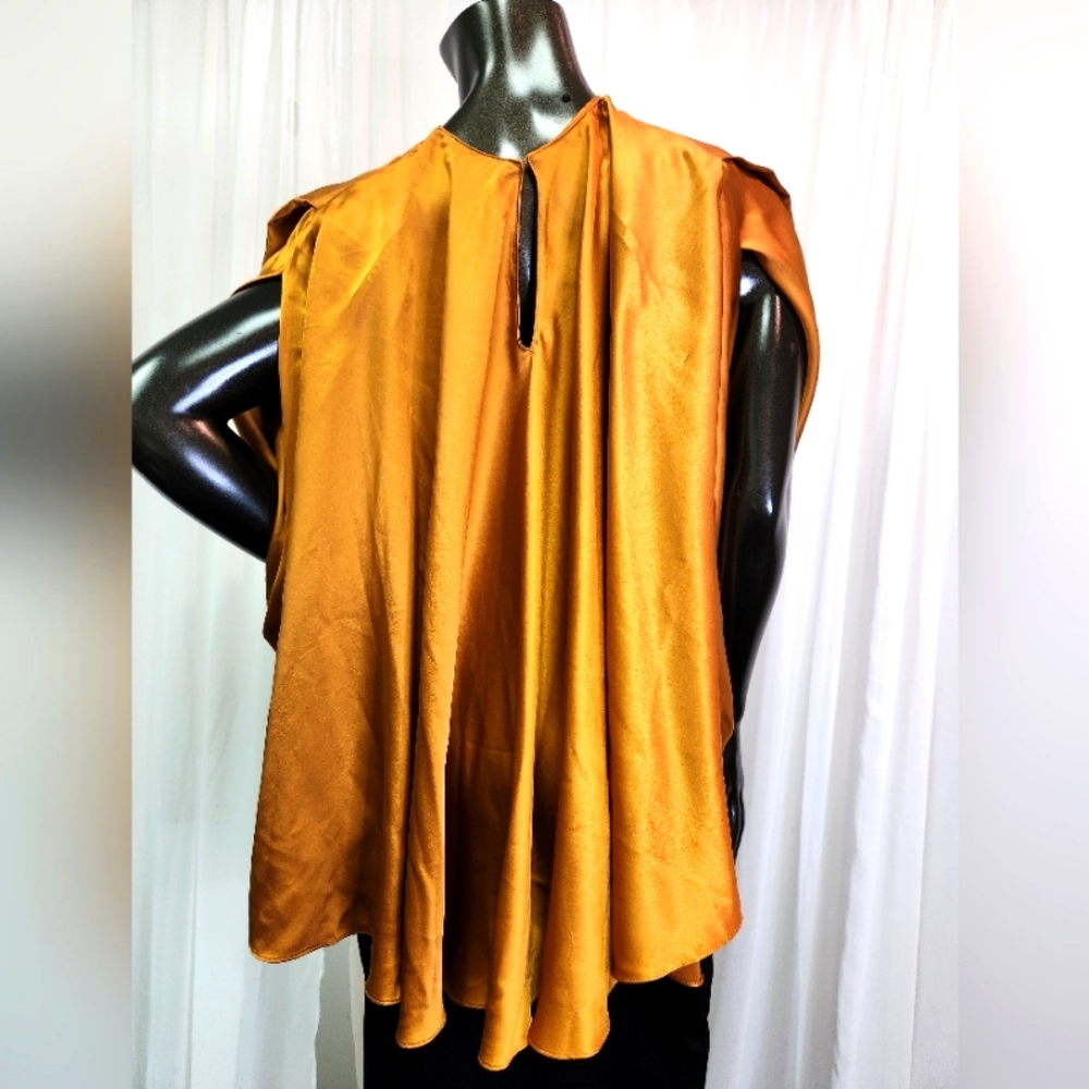 ✨️Amanda Uprichard Antique Bronze Blouse 100% Silk Mannequin Worn Only✨️ - Picture 5 of 16